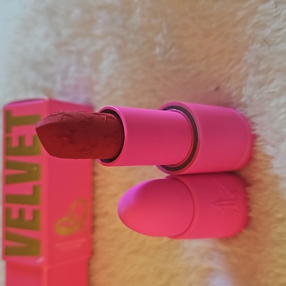 Jeffree Star lipstick - Picture 2 of 4